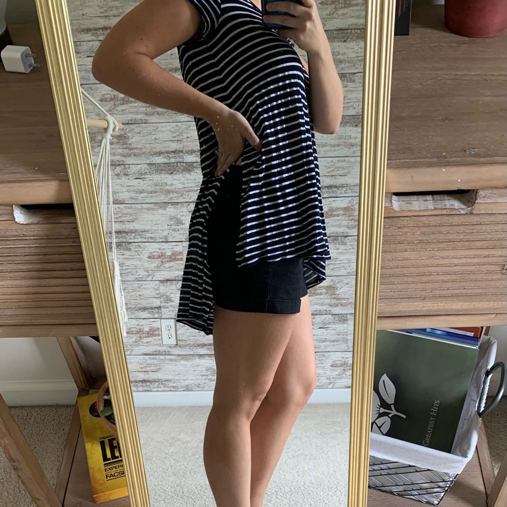 Black and white striped tee.